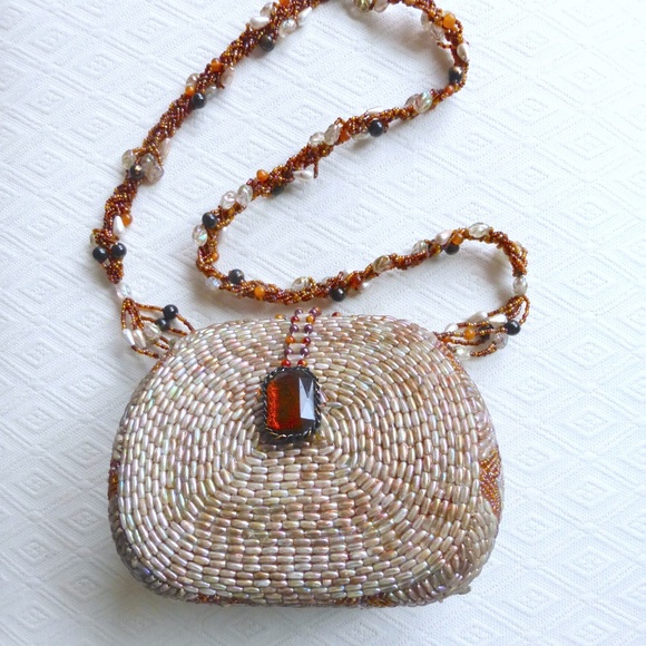 New MARY FRANCES PEARL BEADED EVENING Shoulder Bag - Picture 4 of 6